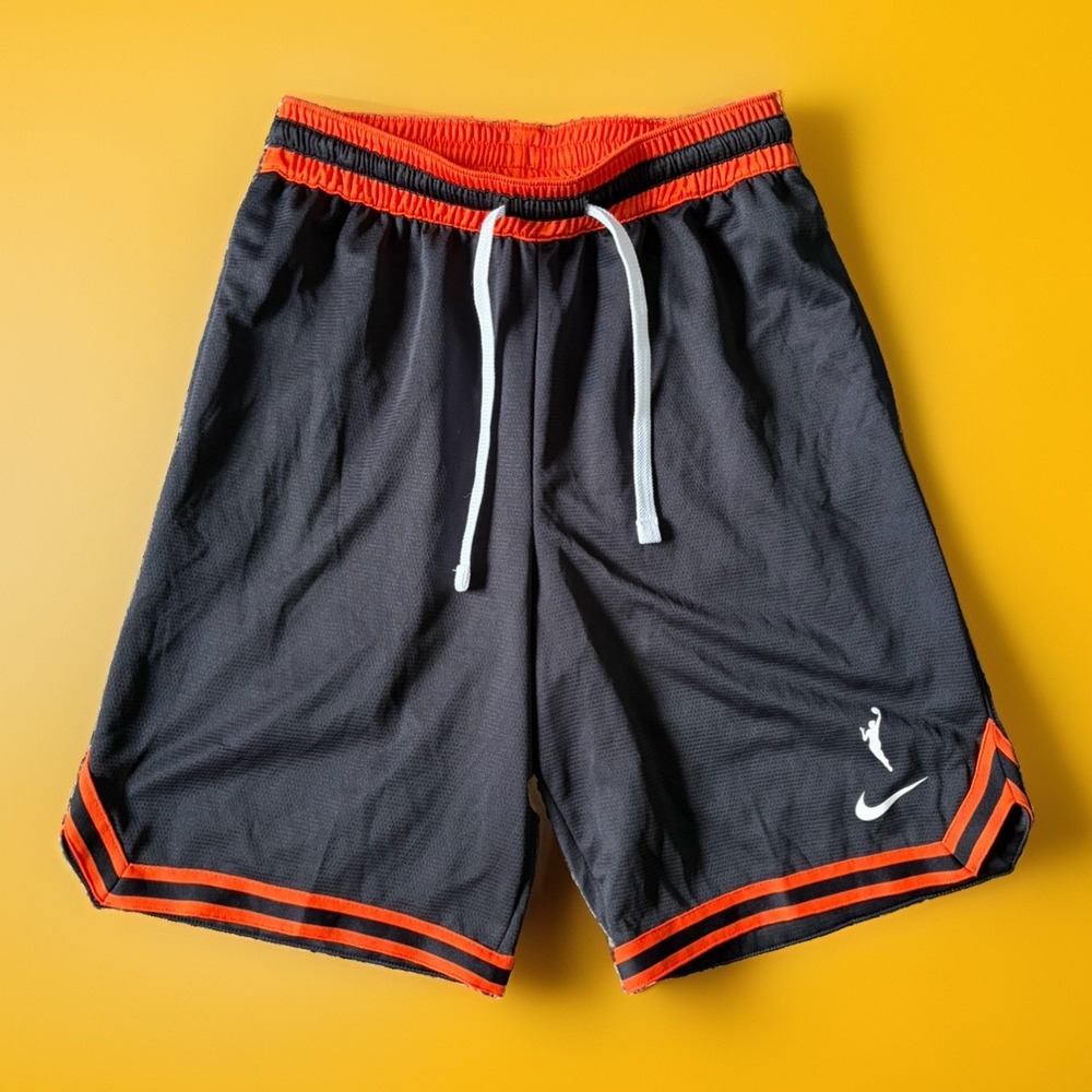 Nike WNBA Courtside Shorts Men's Small 9" Basketball Black Orange DQ2440-010